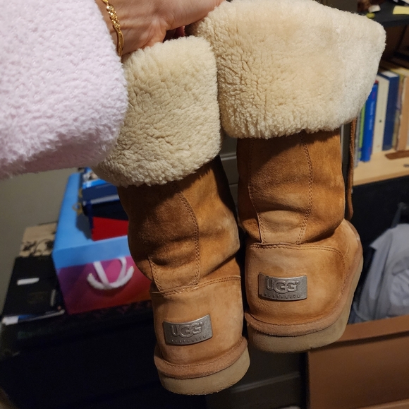 Ugg shearling lining boots - Picture 3 of 7